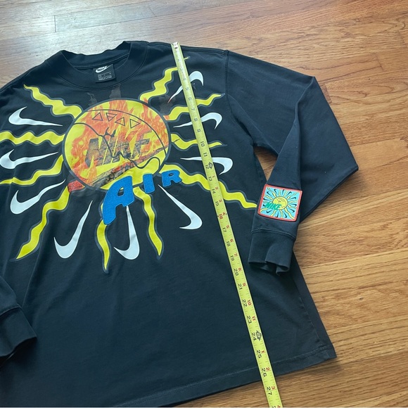 Nike Black 'Sunburst Air' Long Sleeve Graphic Rays Shirt - Picture 3 of 6